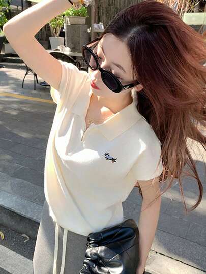  [Y6Y] Áo thun tay ngắn cổ polo màu mơ, áo mùa hè đơn giản đa năng dành cho nữ với họa tiết thêu hình cún con, thích hợp cho mùa xuân.