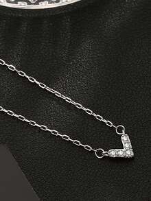 1pc S925 Sterling Silver V-Shaped Necklace, Women's Romantic Heart Pendant With Diamonds, Minimalist Dainty Clavicle Chain, Fashionable Versatile Necklace For Daily Wear - Love - View 3