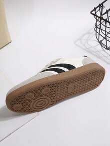 Hidkat Sepatu Flat Kasual Musim Panas Wanita, Sepatu Sneakers Patchwork Warna-warni Ringan Sol Lembut Terbaru Musim Semi 2025 - 8615 Putih & Hitam - View 10