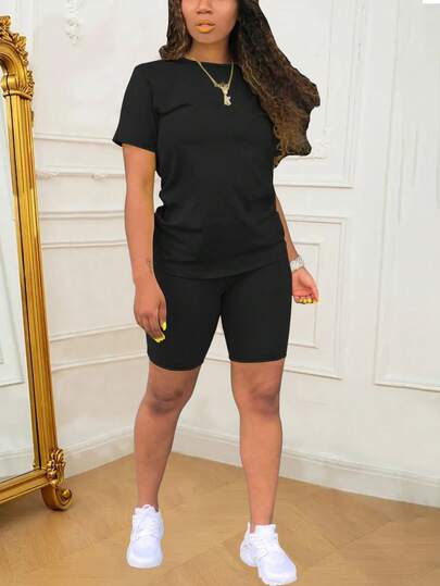 Women's Summer Round Neck Short Sleeve T-Shirt And Shorts Set, Solid Color Casual 2-Piece Outfit Black