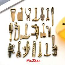 1套古银色工具系列扳手、螺丝刀、锤子，可用于珠宝制作DIY钥匙扣、耳环、手链、项链、吊坠等。 - 彩色 - 查看 9