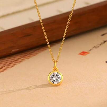 这款纯银泡泡项链专为女性设计，镶嵌闪亮仿钻，简约气质，尽显高端质感。