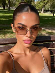 1 viên trà đôi khung vàng