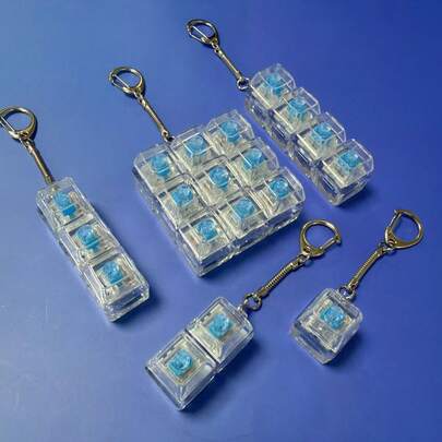 1pc Keyboard Fingertip Toy, Squeeze-Type Keychain Stress Relief Toy, Relieve Stress, Keyboard Fingertip Keychain Gift For Anxious Friends, Suitable For Office And Home Keyboard Fingertip Clicker