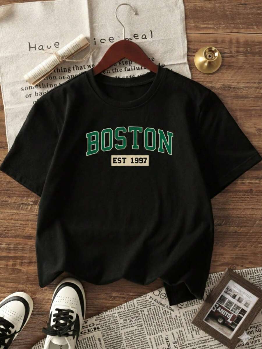 Camiseta de manga corta estampada para niños - suave, transpirable, camiseta de manga corta con cuello redondo, diseño de lata de soda vibrante, lavable a máquina, niños y niñas verano casual tops, tallas 110-150, camiseta de estampado de letras, moda divertida para niños, ropa cómoda para niños, camiseta de manga media para adolescentes - Negro - Ver 1