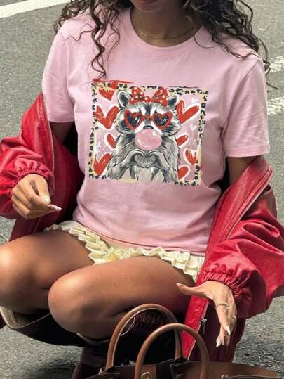 Camiseta de mujer con estampado de leopardo, ajuste regular, divertida camiseta gráfica con ganso y mapache, cómoda y estética camiseta de manga corta para amantes de los animales, prenda casual única de cuello redondo