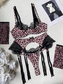 Women's Sexy Wild Leopard Print 3 PiecesLingerie Set With Stockings - Khaki - View 3