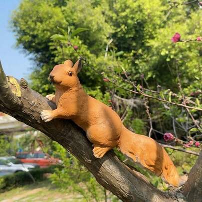 Outdoor Squirrel Statue, Resin Handmade Sculpture, Animal Sculpture That Can Be Hung On Trees, Decorative Statue On Branches In Outdoor Parks, Courtyards, And Outdoor Shelves
