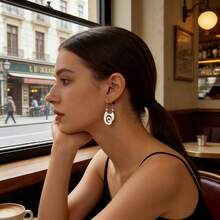 Minimalist Bohemian Style Hollow Spiral Wave Earrings For Women, Niche Design Elegant Versatile Earrings, Daily Commute Hypoallergenic Accessory, Best Gift For Lover, Mother, Festivals - Earrings - View 10