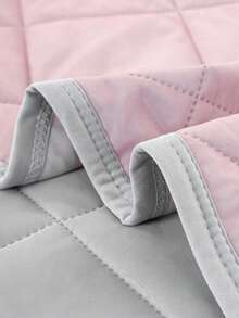 1pc Soft & Comfortable Minimalist Style All-Season Quilt, Lightweight & Breathable Blanket (No Pillow Case Or Bedsheet), Suitable For Single/Double Bed, Hotel, Camping, Home Decor, Machine Washable - Rouge - View 9