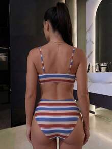 Conjunto de bikini de rayas casual de verano para playa y vacaciones - Marrón - Ver 2