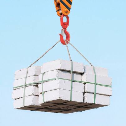 Red 7T Alloy Steel 360° Locking Swivel Hook, 15432lbs Capacity Heavy Duty Forged Lifting Hook With Safety Latch. 12.2*5.63in High Strength Swivel Lifting Hook For Trailer Forklift Construction Port Machinery