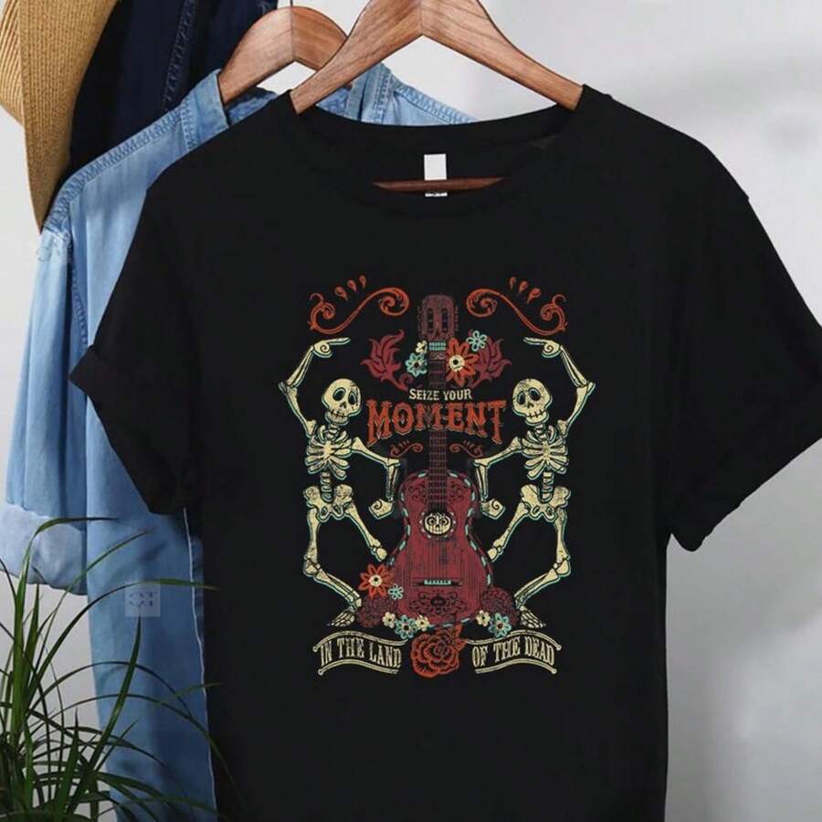 Coco Seize Your Moment Co Mfort Co Lors Shirt, Spooky Halloween Coco T-Shirt, Disneyland Hallow - 黑色 - 查看 1