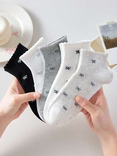 5 Pairs Women's Cute Breathable Bow Decor Short Invisible Liner Socks, Ankle Socks And Short Socks, White And Black, Suitable For Casual Daily Wear, Applicable For Spring, Summer, Autumn And Winter