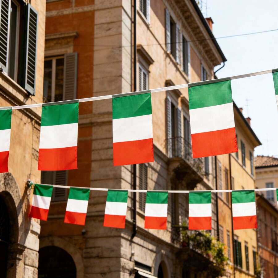 20/25/30pcs Italian String Flag, 5.5x8.2in, 19.7/26.2/32.8ft Small Italian Flag Pulling Flags, Polyester, Suitable For Events, Parties, Business, Sports, Festivals, Home Decor, Yard Decor, Outdoor Decor, Republic Day Decor
