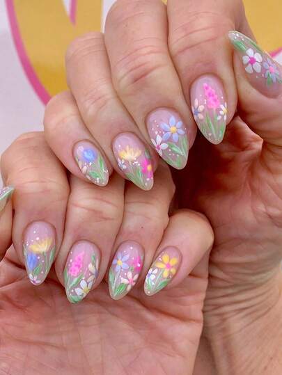 春夏美甲贴，24片/套，杏仁形春夏清新郁金香花朵按压式短美甲贴，适合时髦女孩、OL、派对、约会、日常佩戴及特殊场合。