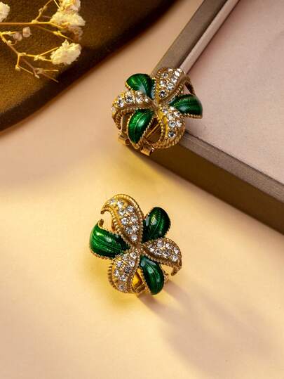 1对复古奢华全镶钻花卉设计耳环，小众优雅耳环