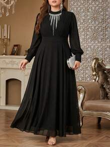 Solessence Vestido abaya de mujer de alta gama con diamantes estampados en caliente, cintura transparente ceñida y sencilla bata - Negro - Ver 1