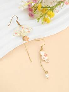 一对中国风创意扇形耳环，几何镂空设计，饰以仿珍珠和小花，优雅别致 - 彩色 - 查看 11