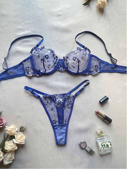 女士性感内衣：文胸、蕾丝、深V文胸、内裤、丁字裤、半透明内衣