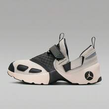 Women's WMNS JORDAN TRUNNER LX Casual Sports Shoes, Low-Top HQ2164-102 - Brown - View 1