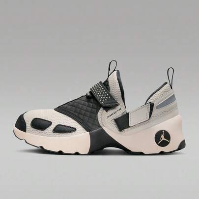  女士 WMNS JORDAN TRUNNER LX 休闲运动鞋，低帮 HQ2164-102