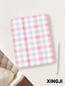 1个可爱粉色格子图案平板电脑保护套，兼容10.2英寸（第十代）/（A16）11英寸（第十一代，2025款）、Pro 11英寸（2021/2020款）、Galaxy Tab A8 10.5英寸（2022款）、Matepad 10.4/Tab，带笔槽，防摔，平板电脑支架，自动休眠/唤醒功能。 - 彩色 - 查看 3