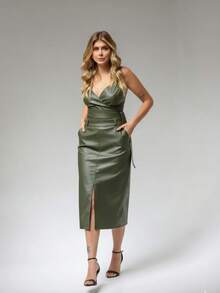 Black Faux Leather Skirt With Front Slit And Belt. - 軍綠色 - 查看 2