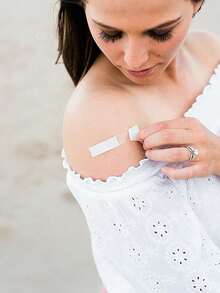 72片装时尚双面胶带，强力透明亲肤胶带，适用于衣物、腰带、袜子，防眩光，夏季清凉，海滩旅行必备 - 多款式 - 查看 7