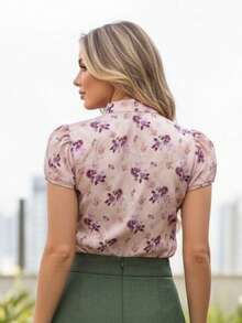 Blusa Estampada Florida Casual Elegante com Babado e Decote com Botão - Rosê - Visão 2