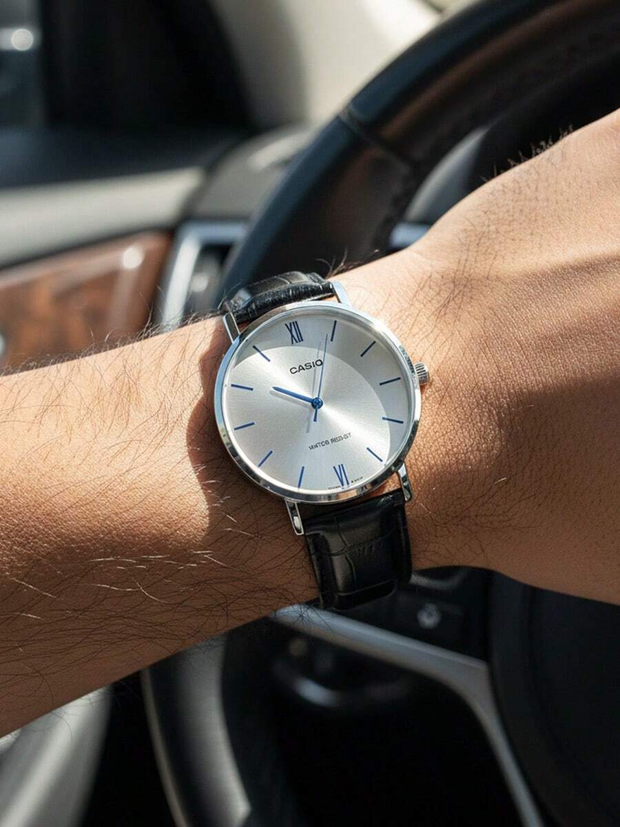 Casio Reloj analógico para hombres con esfera plateada minimalista y correa de cuero negro MTP-VT01L-7B1 - Blanco - Ver 1