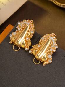 A Pair Of Vintage-Style Large Gold Nose Earrings With Nose Rings White Dripping Glaze Faux Pearl Inlays Delicate And Sexy Suitable For Women's Daily Wear Parties Or As A Gift For Female Friends And Also Suitable As A Ramadan Gift - Gold - View 6