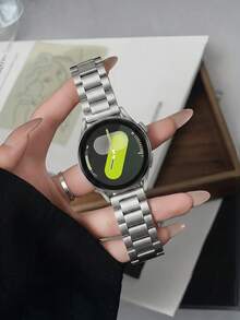 1条不锈钢表带，20mm/22mm。金属智能手表表带，兼容三星Galaxy Watch 7/6/5 Pro/4 Classic/Active 2、华为Watch GT 4/3 Pro/GTR/GTS。奢华机械表带，可替换传统手表表带。时尚石英表带/腕带。实心链节，商务办公运动日常佩戴。生日、周年纪念日送给男士、父亲、男友的完美礼物。耐用银色表带配件。 - 銀色 - 查看 8