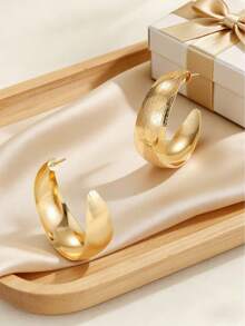 1 Pair Gold Marble Texture Hoop Earrings, Understated Luxurious Daily Wear, Elegant Engagement Essential - Gold - View 9