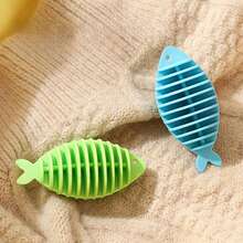 4pcs/6pcs Soft Rubber Fish Shaped Laundry Balls, Home Washing Machine Cleaning Balls, Prevent Tangling, Reduce Wrinkles, No Electricity Needed, Washing Machine Balls, Laundry Drying Balls, Dryer Sheets - A - View 2