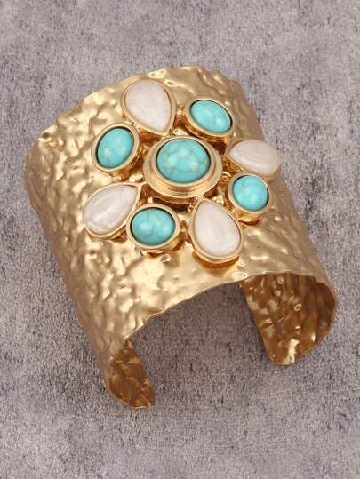 1pc Luxury Exaggerated Gold Outline Asymmetrical Turquoise Resin Bracelet, Random Resin Texture, Gift For Loved Ones