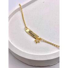 Pulseira Infantil Pingente Estrela Bebê RN Personalizada Com Gravação Nome Banhada A Prata Ouro 18K - Dourado - Visão 4