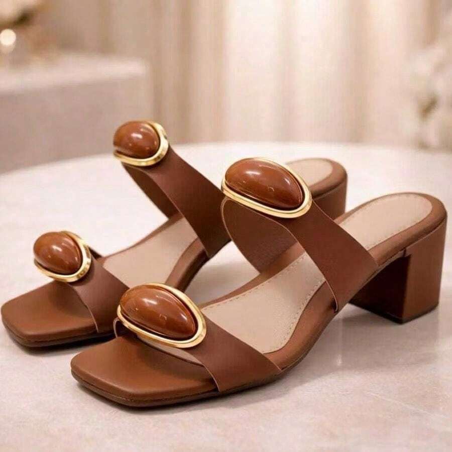 Women's Sandal, Clog Style With Chunky Block Heel, Sizes 34 To 42, Pearl Model With ABS Spik - 駝色 - 查看 1