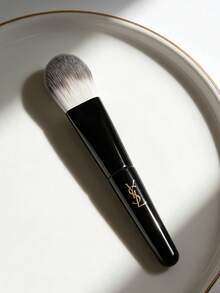 Yves Saint Laurent 化妆刷、美容刷、黑色刷子、专业刷子 - 黑色 - 查看 1