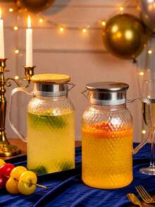 透明亚克力饮料壶带盖 – 防碎塑料水壶和果汁壶，配有舒适的手柄和安全壶盖，是餐厅、酒吧、KTV 和家庭使用的理想之选，非常适合盛装水果茶、冰咖啡和清爽饮品，易于清洁和保养。 - 彩色 - 查看 8