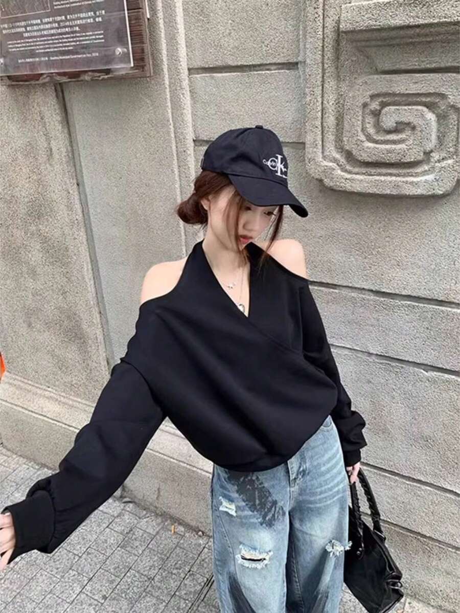 [Y6Y] Spring Black Casual Halter Neck Loose Fit V-Neck Criss-Cross Long Sleeve Sweatshirt For Women - Black - View 1
