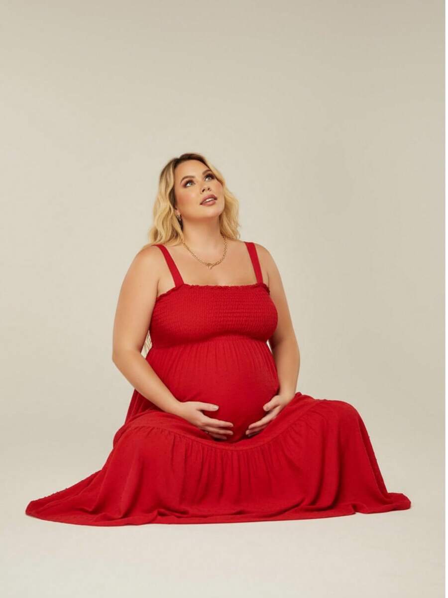 Maternity Dress With A Fitted Model Enhance Your Silhouette With Style - 紅色 - 查看 1