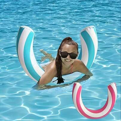 1 pièce Flotteur de piscine gonflable en forme de U/Anneau de natation gonflable, fabriqué en matériau PVC étanche, sans fuite et durable. La conception incurvée offre un soutien confortable. Excellentes performances de flottaison stable dans l'eau. Flotteur de piscine gonflable, lit flottant gonflable