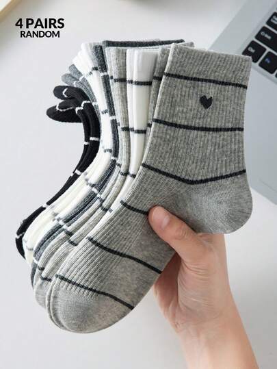 4双装女士条纹爱心图案短袜，黑白相间，休闲舒适中筒袜，运动袜，校园风，四季皆宜，颜色随机发货
