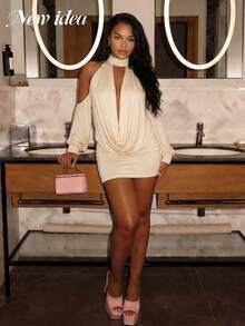 Vestido mini elástico y elegante de mujer en beige, con cuello alto, escote en V profundo, diseño fruncido y hombros descubiertos, estilo ajustado para fiestas, adecuado para la temporada de bodas de primavera/verano y festivales de música - Amarillo - Ver 3