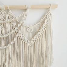 1 tấm tranh treo tường Macrame, trang trí tua rua phong cách Bohemian, ghép từ các thanh gỗ, dệt thủ công khổ lớn, dùng làm phông nền đầu giường. - Màu be - Xem 10