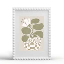 1 khung ảnh kiểu cuộn (4x6/6x8/8x10/A3) kèm viền trắng - 5 màu (Trắng/Đen/Vàng/Xanh dương/Tím) dùng trang trí nhà cửa và văn phòng - Có thể đặt trên bàn hoặc treo tường. - Mô hình tiêu chuẩn - Xem 18