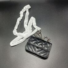 2026 Mini Shiny Silver Quilted Crossbody Bag, Quilted V-Shaped Embroidery Thread, One-Shoulder, Chunky Chain Strap Sparkle Purse For Evening & Party Looks - 黑色 - 查看 3