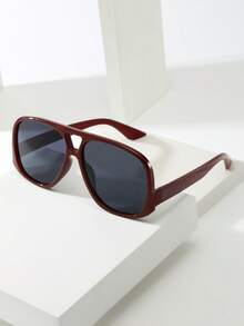 Película negra y gris del marco rojo