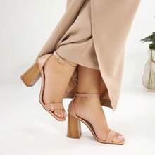 Sandália Salto Bloco 9CM FESTA FORMATURA CASUAL  Casual  Festa  elegante  Festa  Sexy  Casamento  Negócios  básico  Elegante  Neutro    Fivela  Strass    Casamento  Festa  Escritório  Casa  Ar livre - Nude - Visão 1